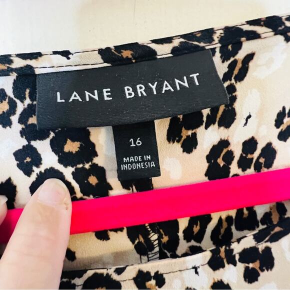 Lane Bryant Animal Print Blouse Sz 16 Ruffle Sleeves Mobwife Edgy Feminine - Picture 4 of 8